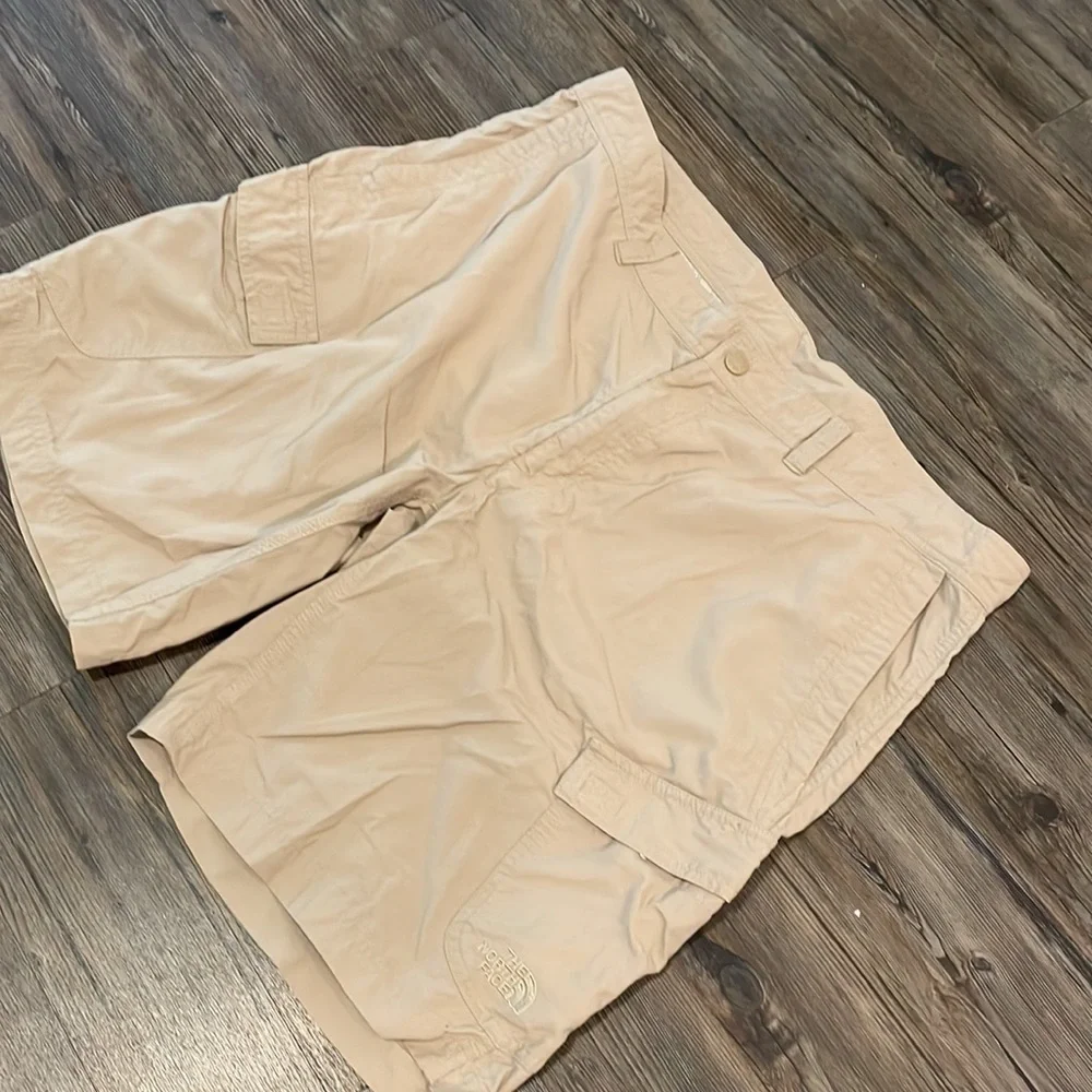 THE North Face Nylon Hiking Shorts Size 40